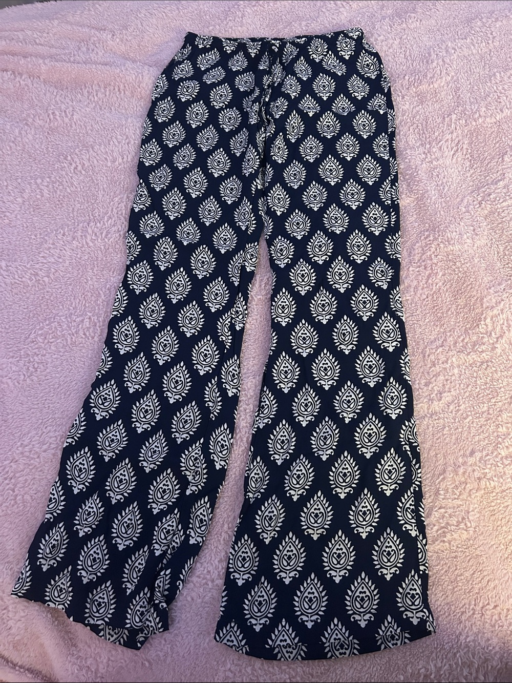 Lucy Love Navy and White Printed Wide-Leg Pants
